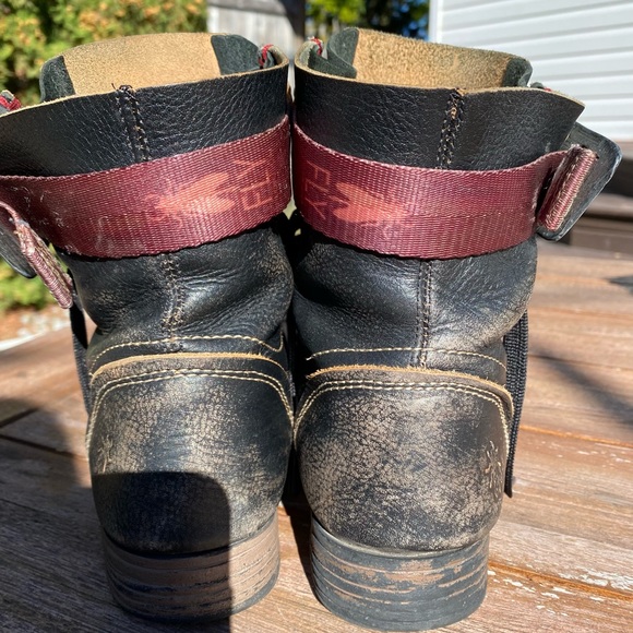 London Fly Shoes. - Picture 2 of 4